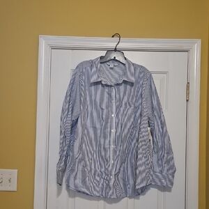 Old Navy Classic Blue and White Striped Shirt